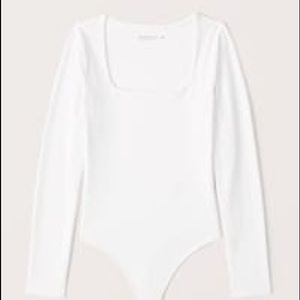Women's Long-Sleeve Seamless Squareneck Bodysuit